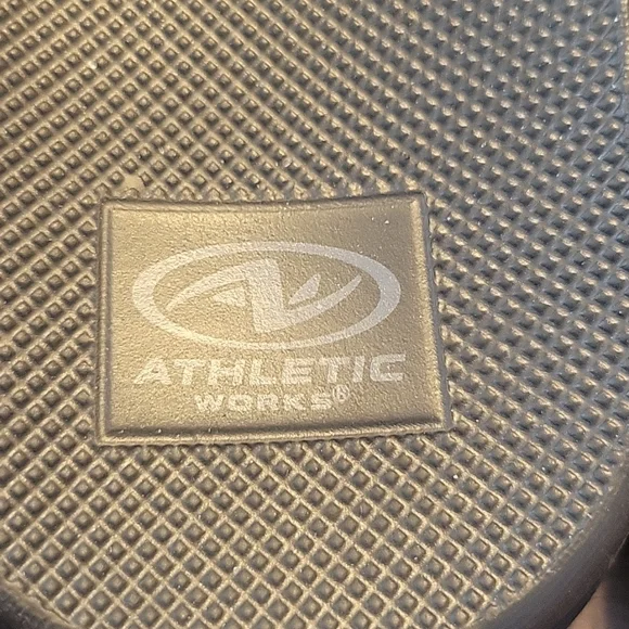 Athletic works slides - Picture 4 of 4